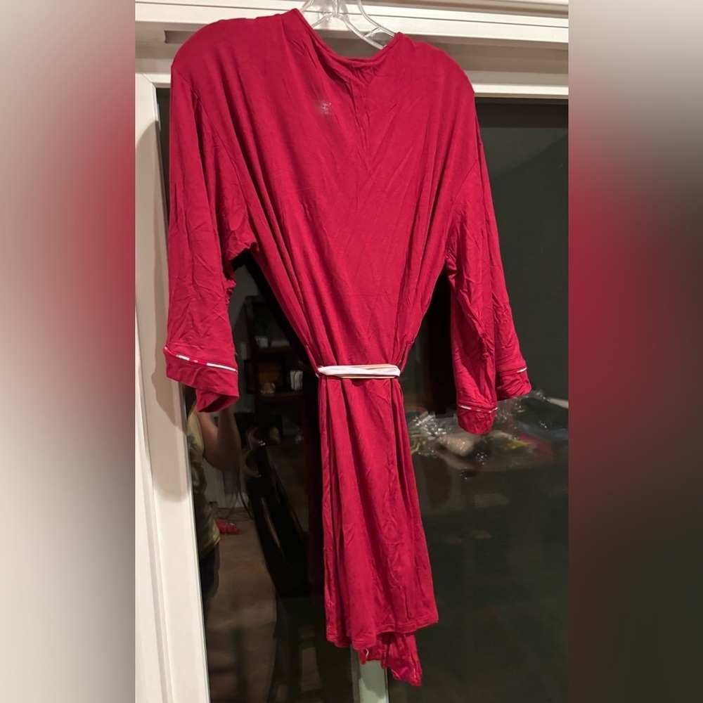 Hale Bob Burgundy Women's Robe - Picture 4 of 11